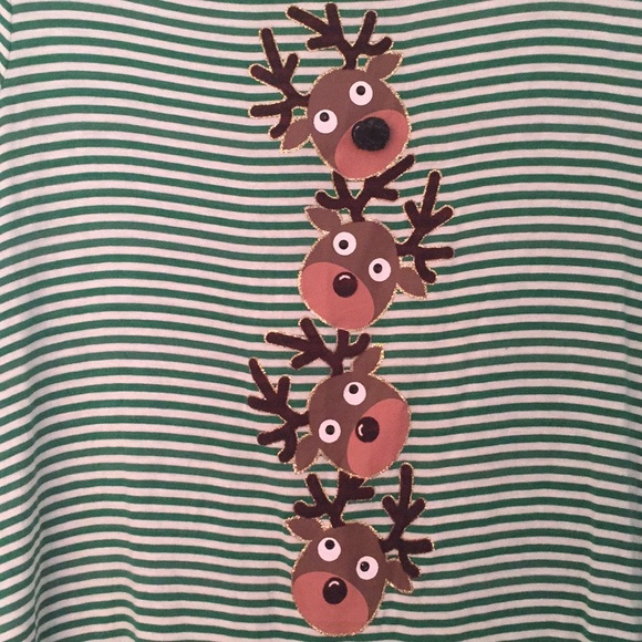 Women’s s striped reindeer shirt - Picture 2 of 2
